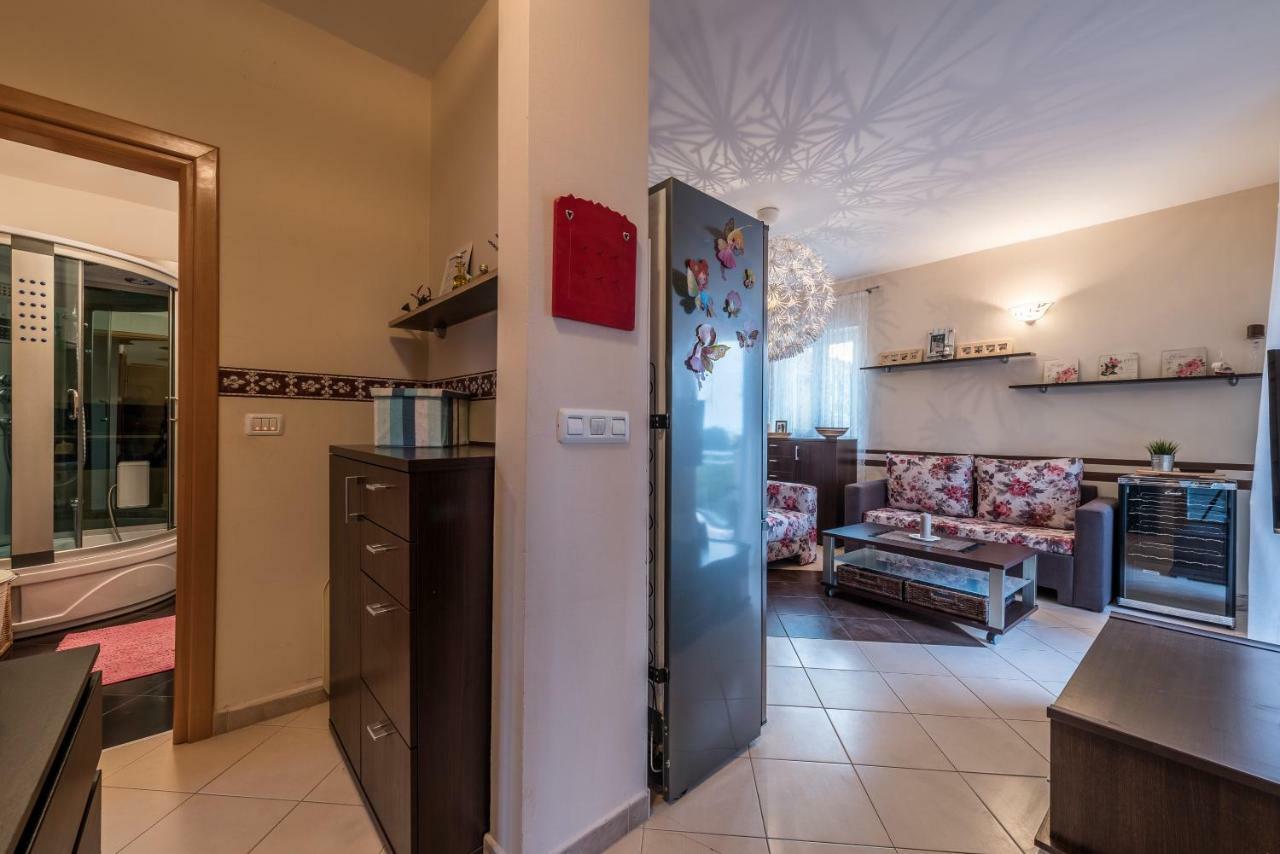 Apartments Jelavic Sutomiscica Ngoại thất bức ảnh